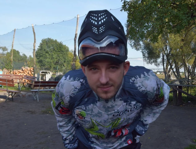 Tworzenie stron firmowych w Toruniu – indywidualny design, copywriting, SEO, GA4 i strona gotowa do promocji w Google.